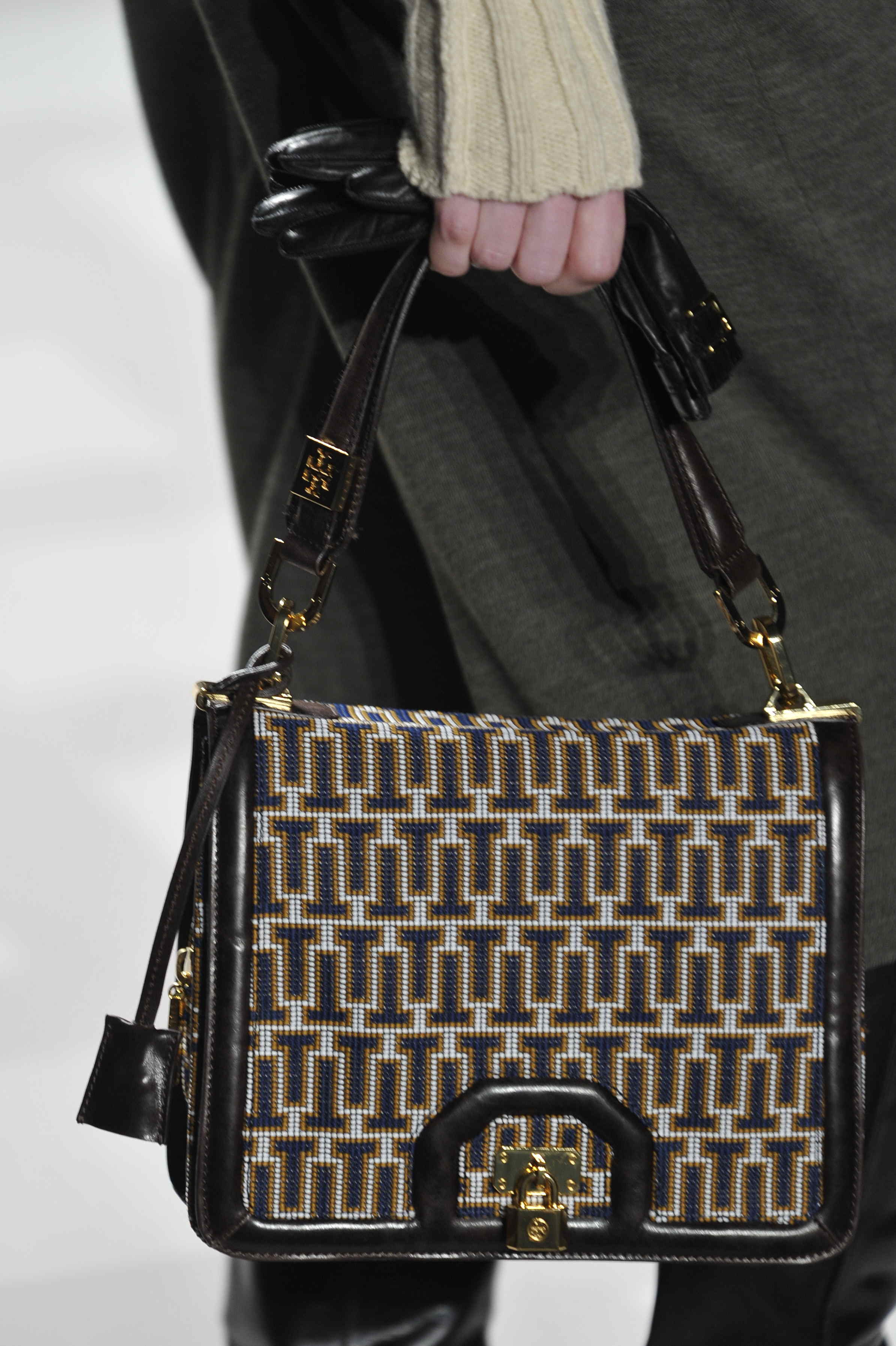 Tory Burch 2011�ﶬŮʿ�������DƬ