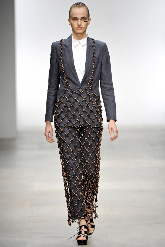 Danielle Scutt 2012�����������DƬ