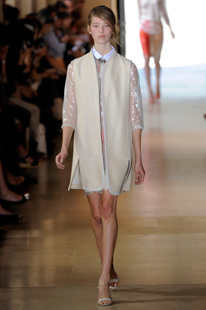 Sharon Wauchob 2012�����������DƬ