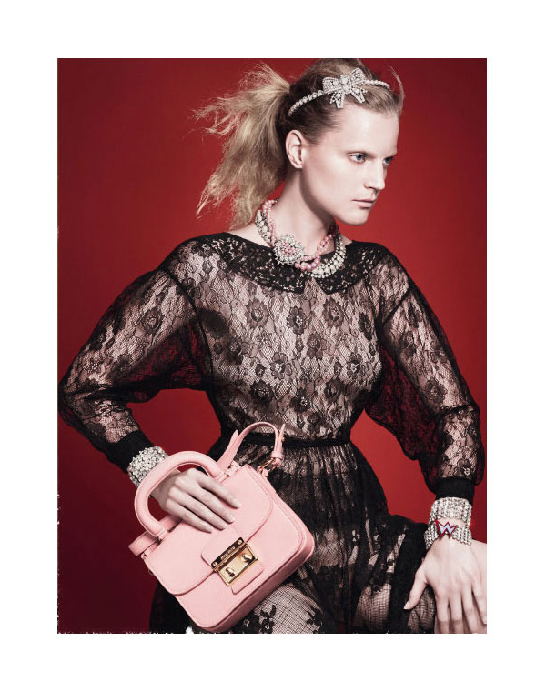 MiuMiu2012度假廣告