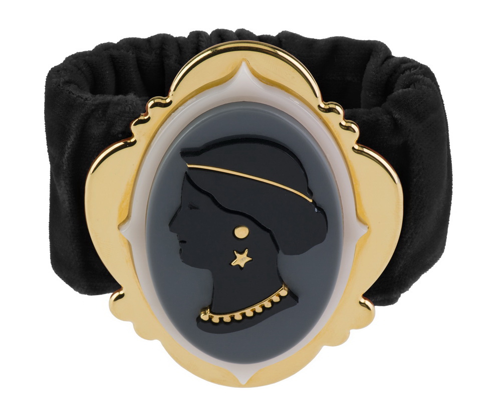 Miu Miu Cammeo Capsule���ϵ�и���DƬ